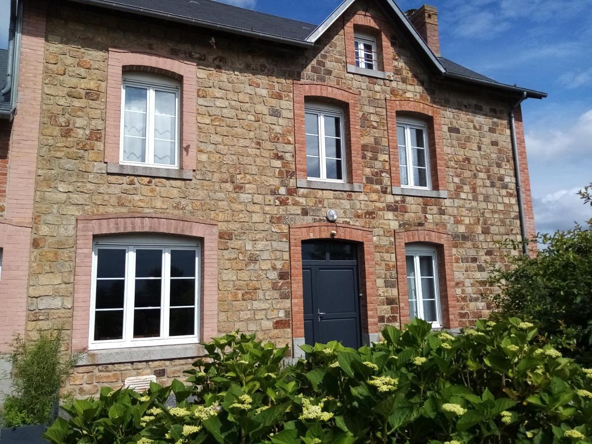 Maison De Charme Baie Du Mont Saint Michel Montviron Dış mekan fotoğraf